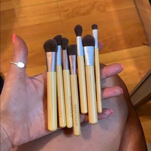 Eco tools make up brushes